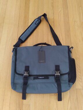 New with Tag Professional Laptop Case, Timbuk2